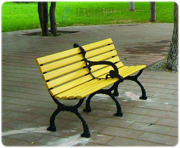 景區(qū)有靠背塑木休閑