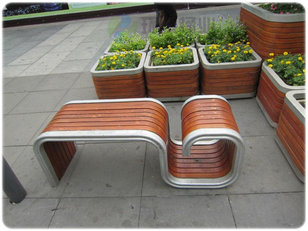 藝術(shù)型戶外休閑花箱與休閑椅組合