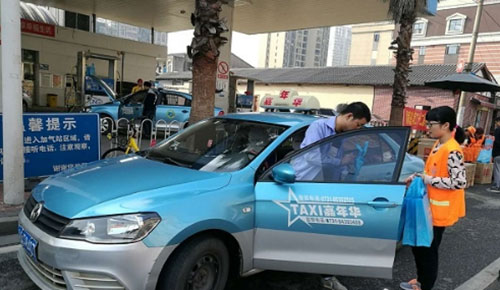 ��(du��)܇�������f�����L(zh��ng)ɳ�h(hu��n)�l(w��i)�����M(f��i)�l(f��)��2000��(g��)܇�d����Ͱ