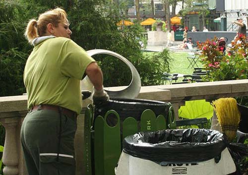 公園新型創(chuàng)意垃圾桶設(shè)計